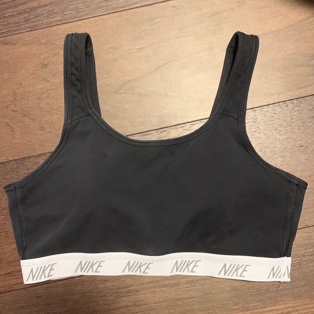 nike sports bra
